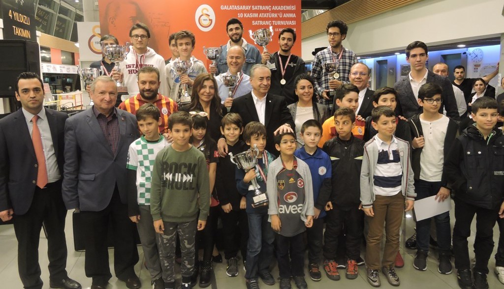 Atatürk, Galatasaray Satranç Akademisi Turnuvası`nda Anıldı