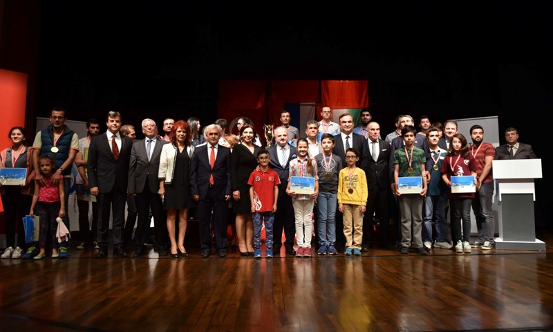 Ustalar Mersin’de Ödüllerine Kavuştu