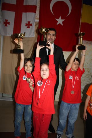 Her Sene Daha Yukarıya: Batum'dan 1 Altın, 1 Gümüş ve 1 Bronz!