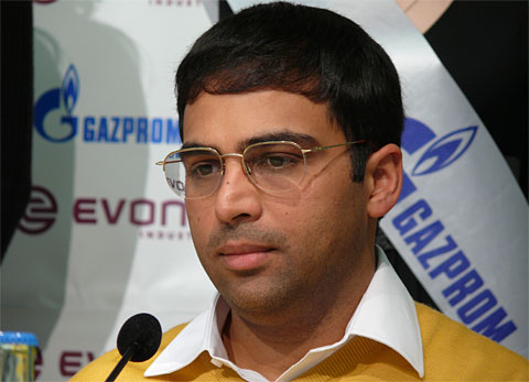Anand-Kramnik Dünya Şampiyonluğu Maçı: Tamam mı Devam mı?