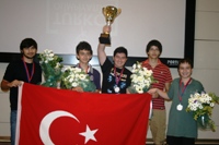 Yıldızlar Yurda Döndü