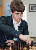Magnus Carlsen Kings'i Kazandı
