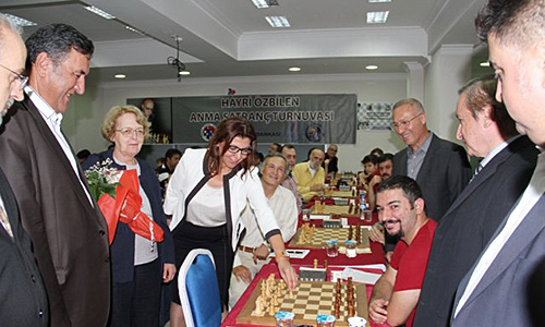 Hayri Özbilen Anma Satranç Turnuvası