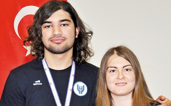 Üniversitelerarası Türkiye Şampiyonası’nı Cankut Emiroğlu ve Ayça Fatma Durmaz Kazandı
