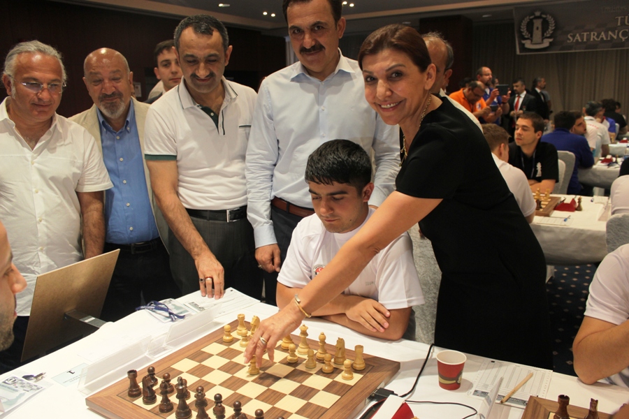 Türkiye Satranç Birinci Ligi’nde İlk Hamleler Yapıldı