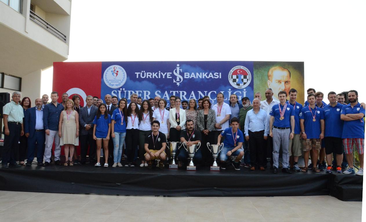Efsanelerin Buluştuğu Süper Satranç Ligi Sona Erdi