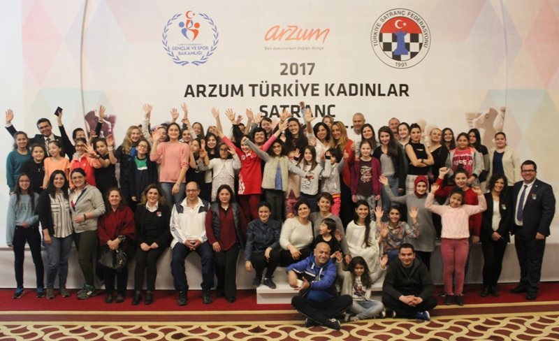 Kadınlar’da Zirve Mücadelesi Kıran Kırana