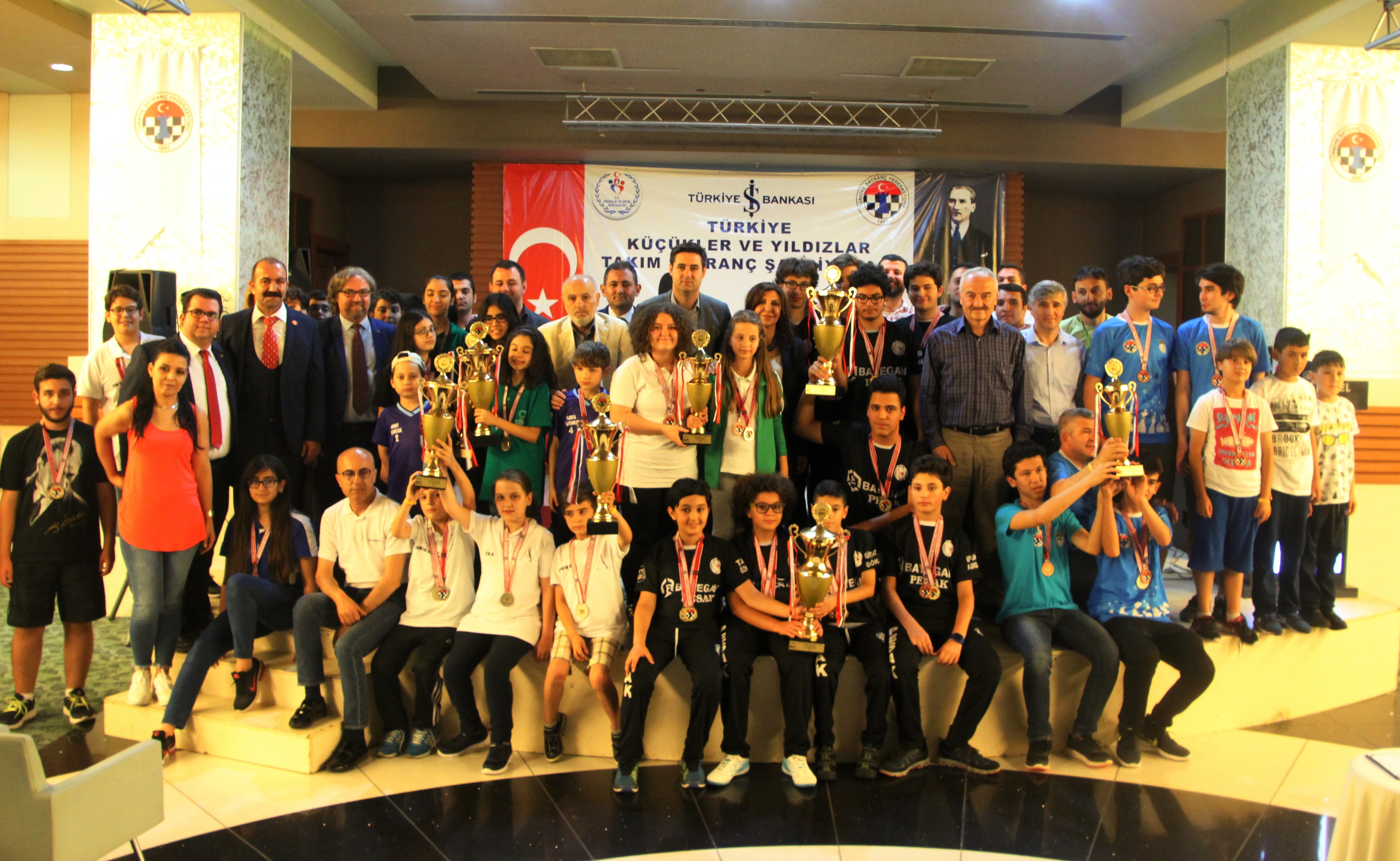 Şampiyonlar Pendik Satranç ve Tarsus Zeka Satranç!