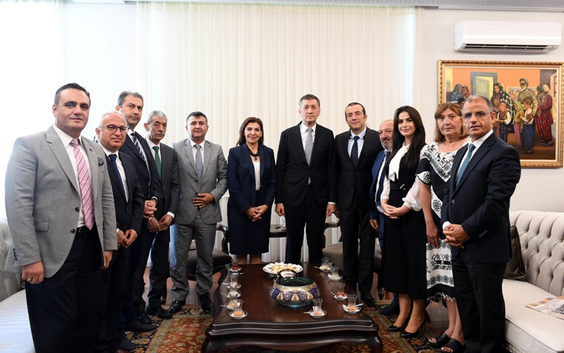 TSF Yönetimi MEB Bakanı Selçuk’u Ziyaret Etti