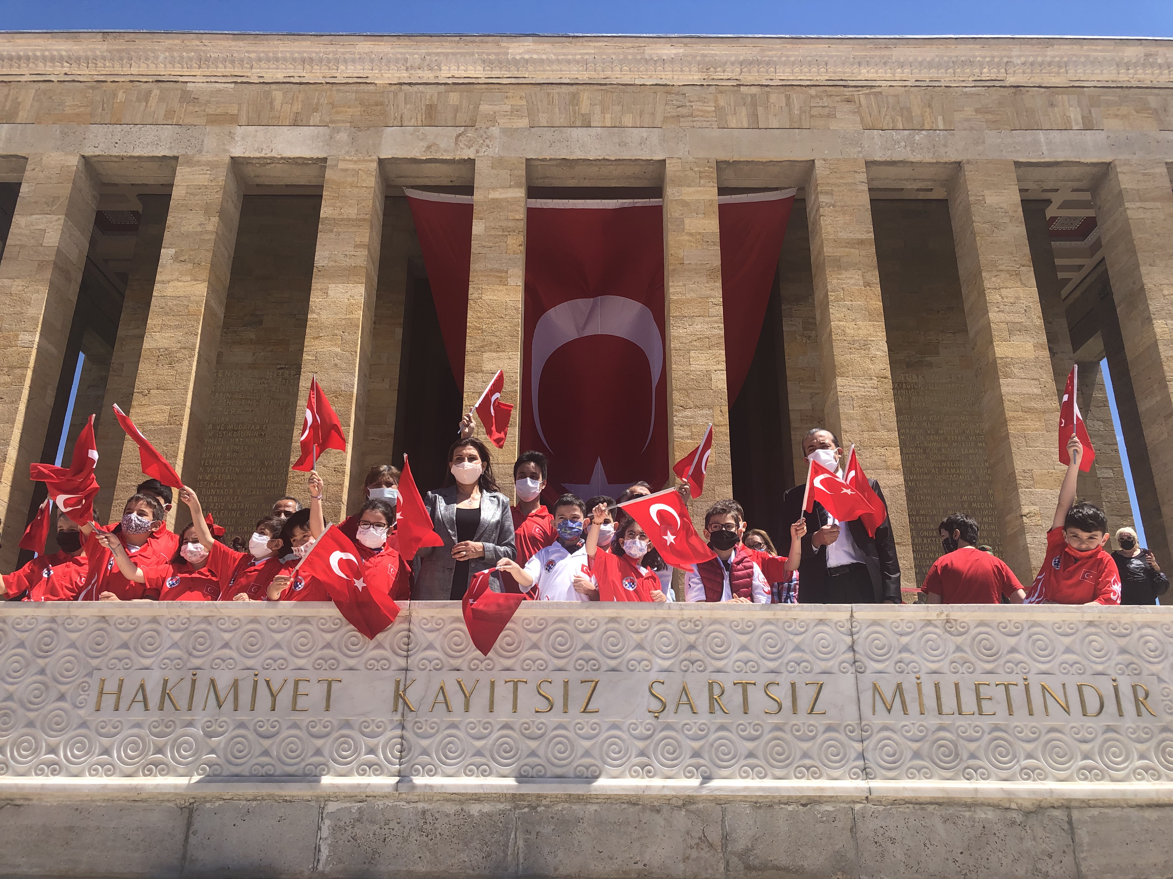 Ata'mızın Huzurunda...