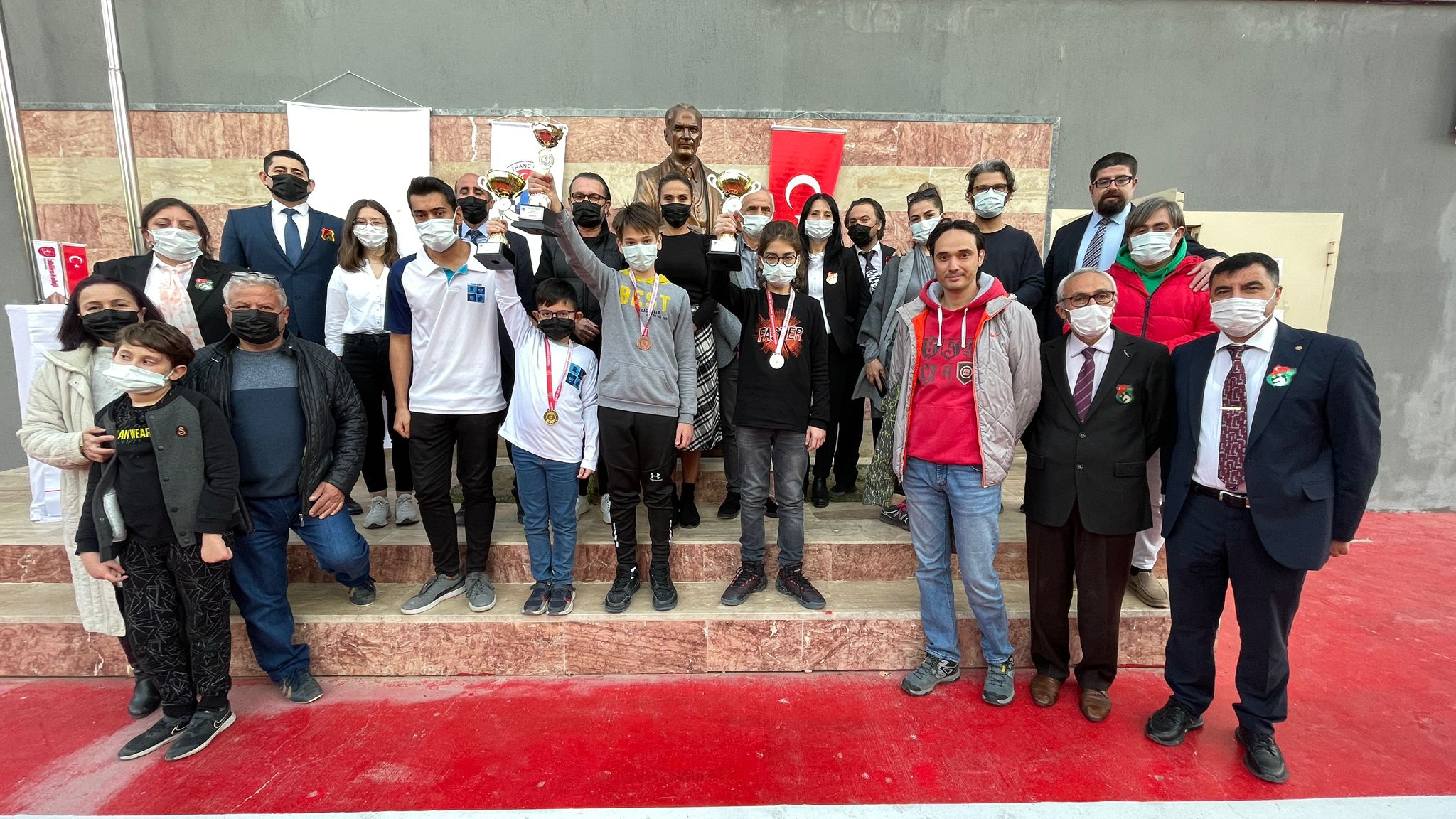 İzmir Küçükler (07,11Yaş) İzmir Satranç İl Birinciliği Turnuvası Yapıldı