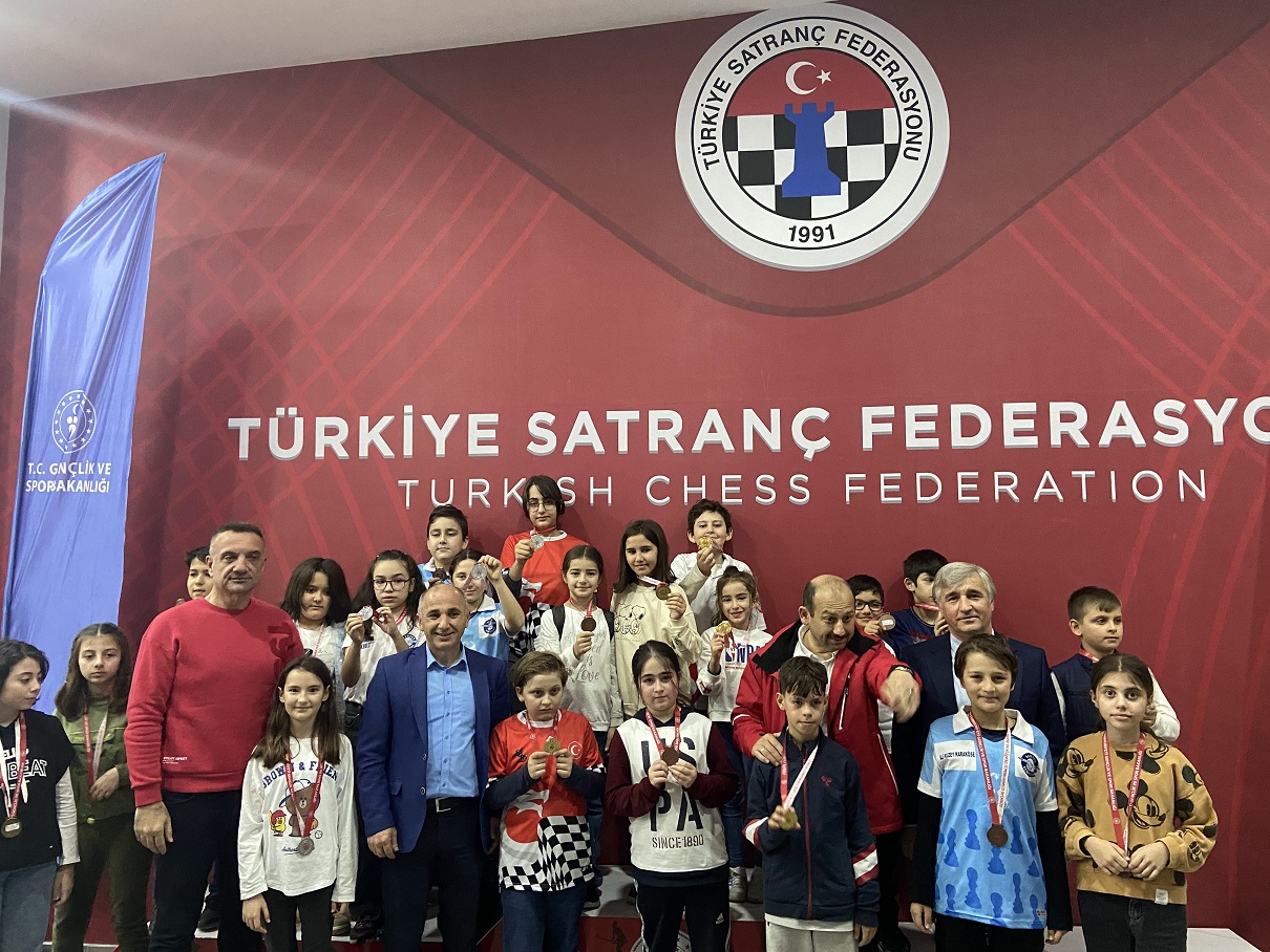 2022-2023 Küçükler (10,11,12) Samsun Satranç İl Birinciliği Turnuvası Tamamlandı