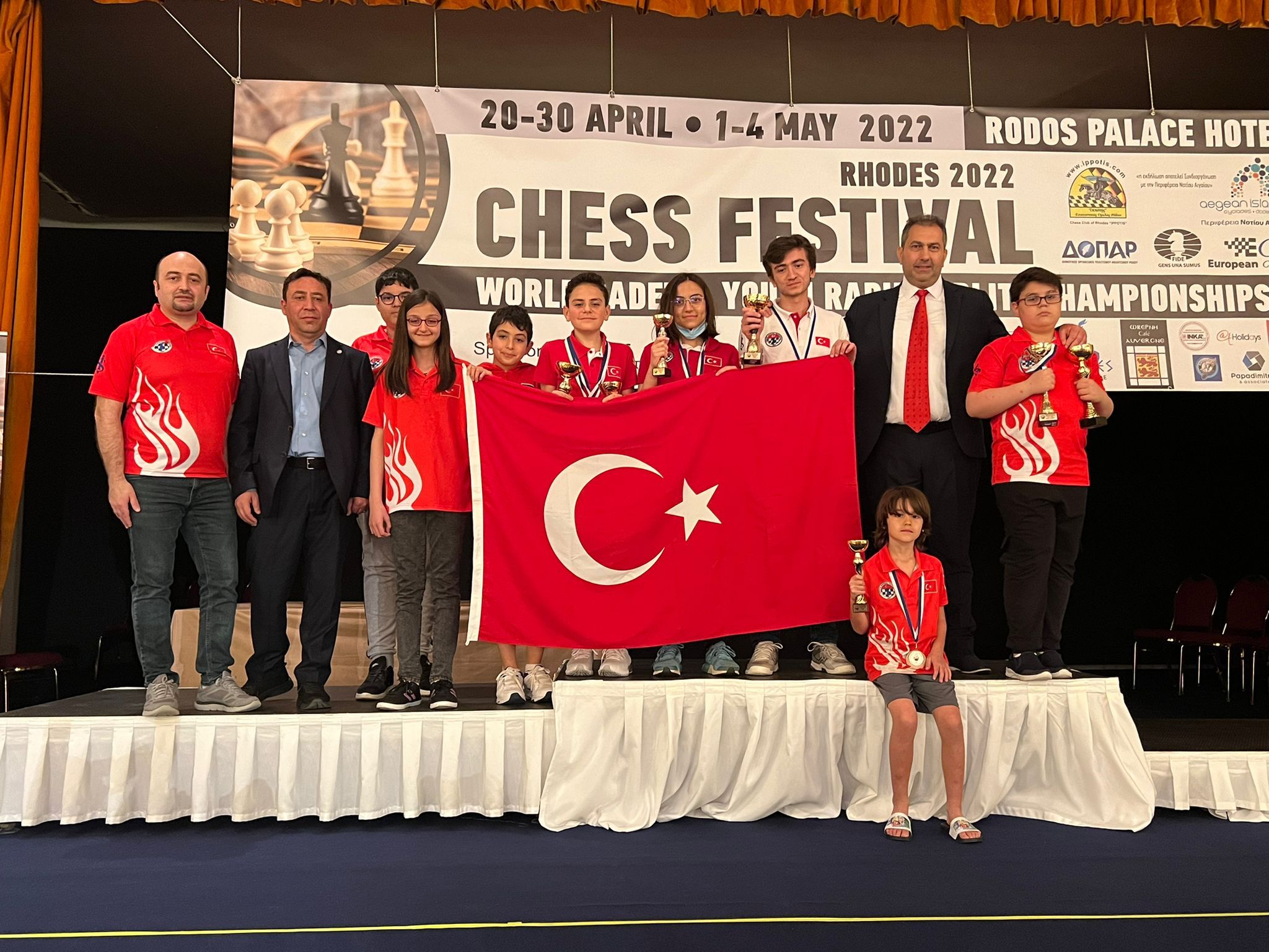 Dünya Yaş Grupları Hızlı ve Yıldırım Şampiyonası’nı 7 Madalya ile Tamamladık