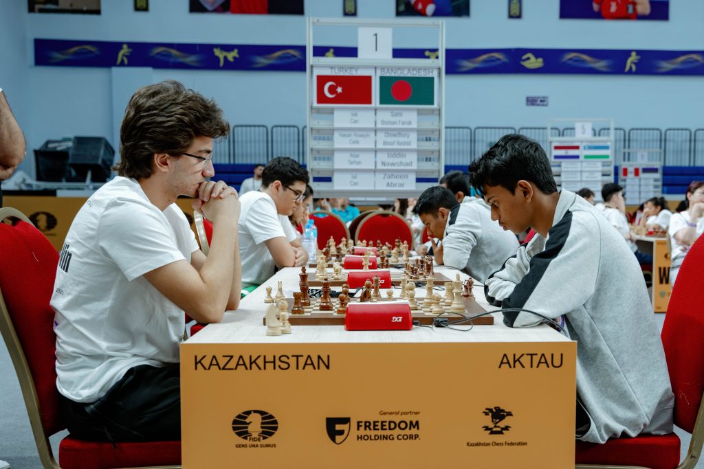 Kazakistan'da İlk Günde İki Galibiyet