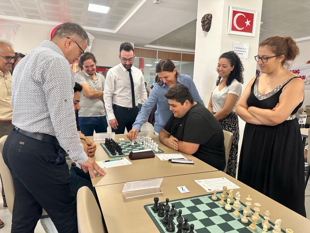 14. Kahraman Olgaç Anma Satranç Turnuvası Başladı