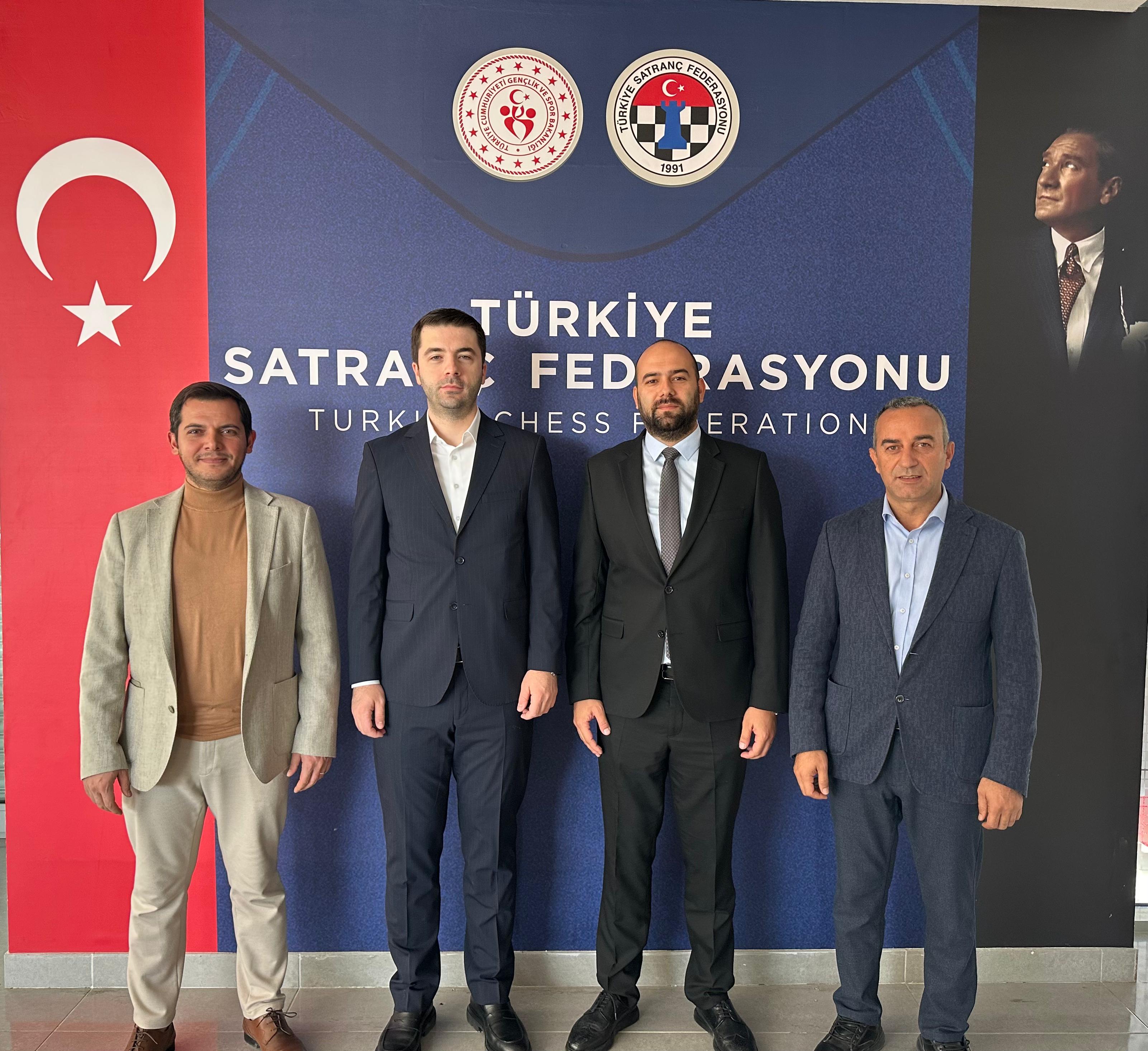 Satranç Merkezi Olmayan İllerde Gençlerimiz Gençlik Merkezlerinde Satrançla Buluşacak
