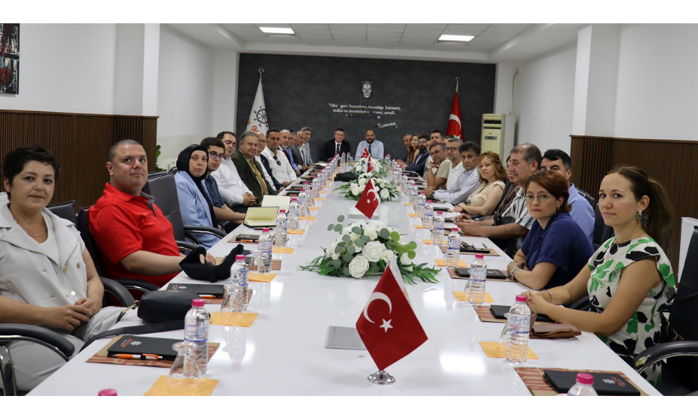 Federasyon Yönetimimiz İzmir'de Kulüp Yöneticileri İle Bir Araya Geldi