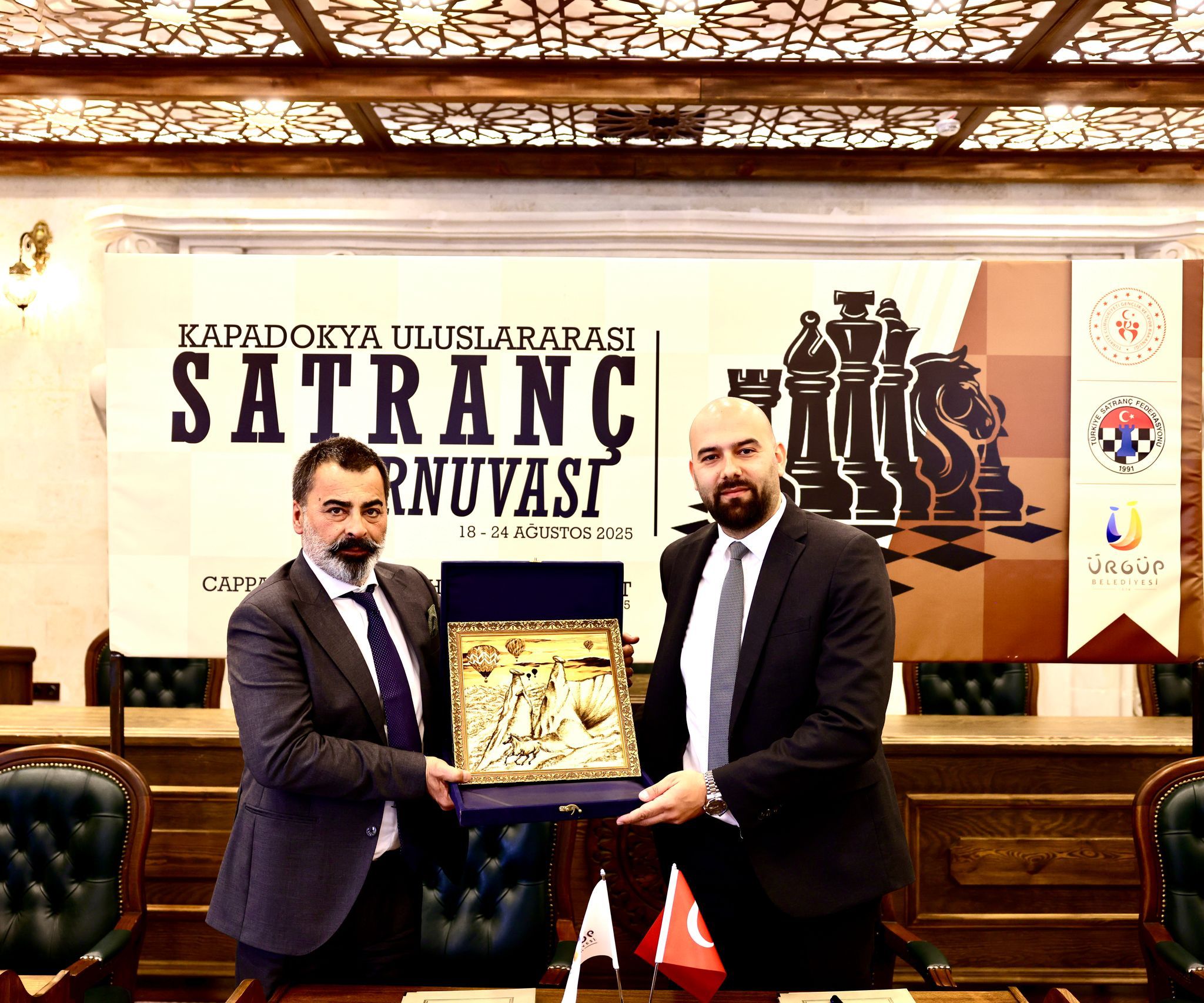 Yeni Bir Uluslararası Turnuva Haberi Daha: Kapadokya Uluslararası Satranç Turnuvası için İmzalar Atıldı