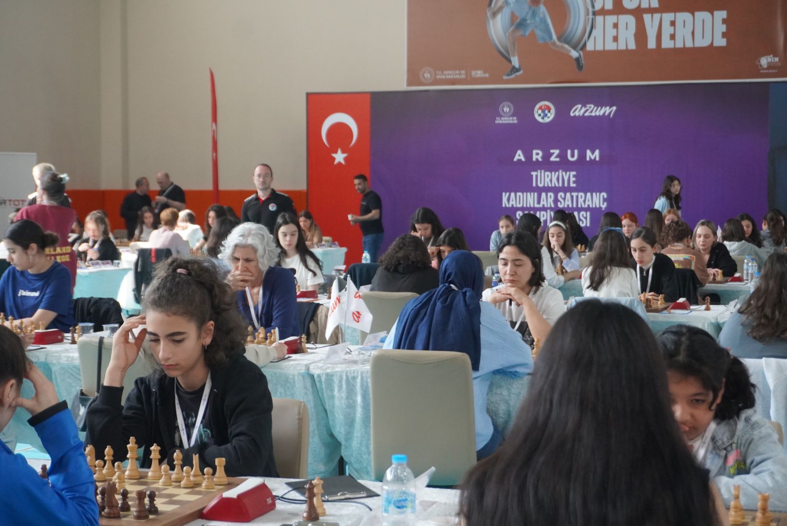 Kadınlar Şampiyonasında 6 Turun Ardından