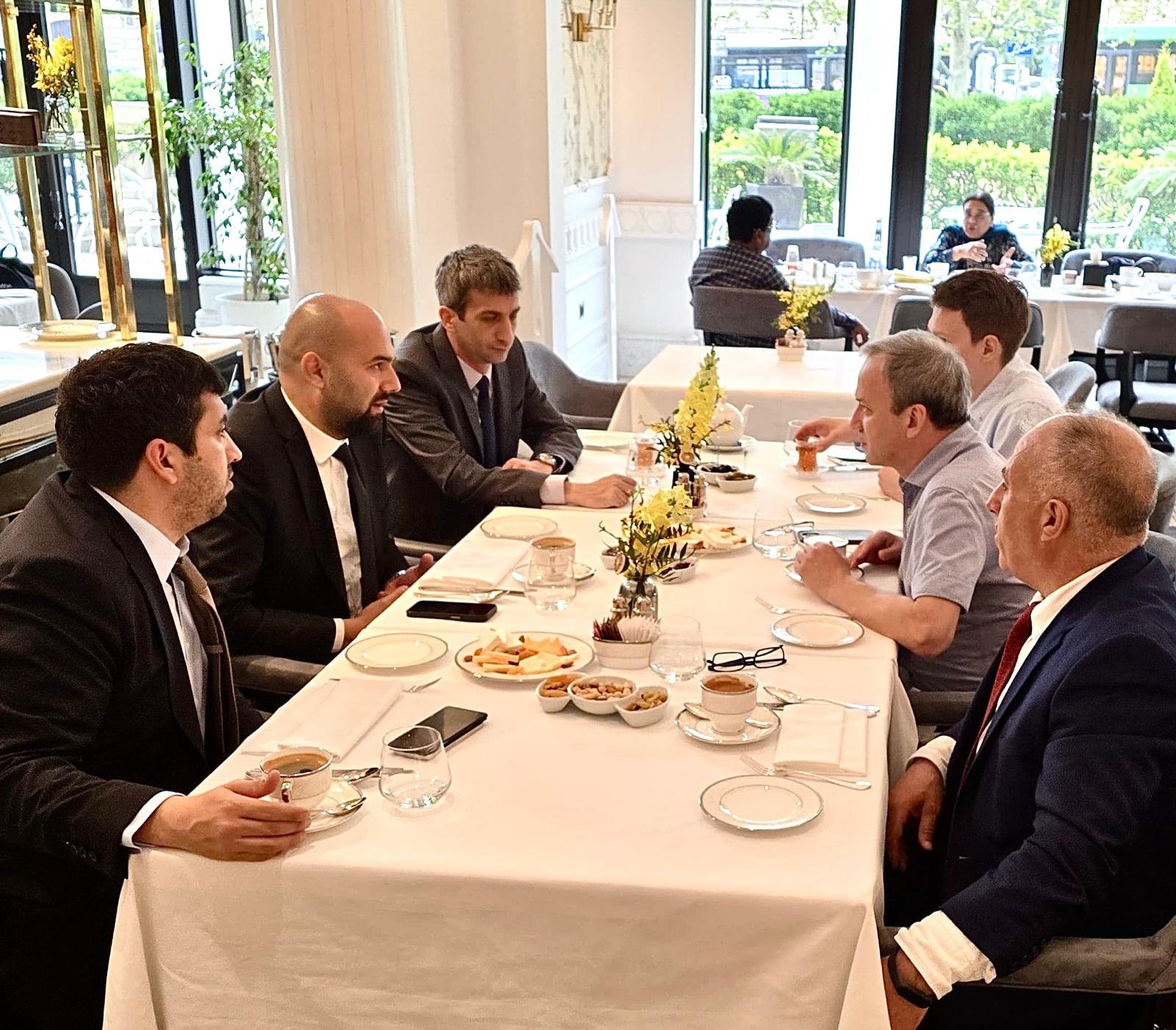 Federasyon Yönetimimiz FIDE Başkanı Arkady Dvorkovich ile Bir Araya Geldi