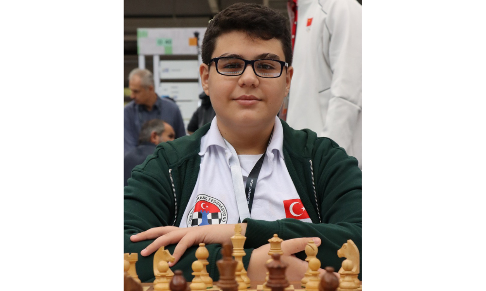 GM Yağız Kaan Erdoğmuş, GM Peter Svidler'i 4-2 Mağlup Etti