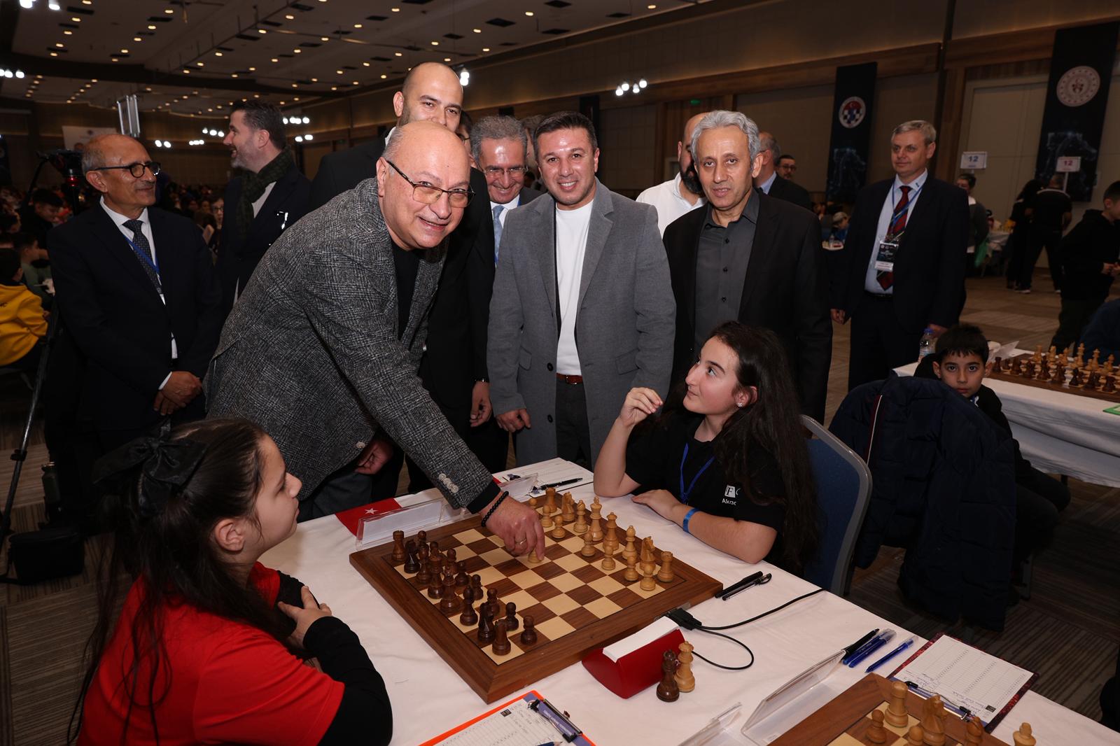 3 Bine Yakın Sporcu İlk Hamleyi Yaptı
