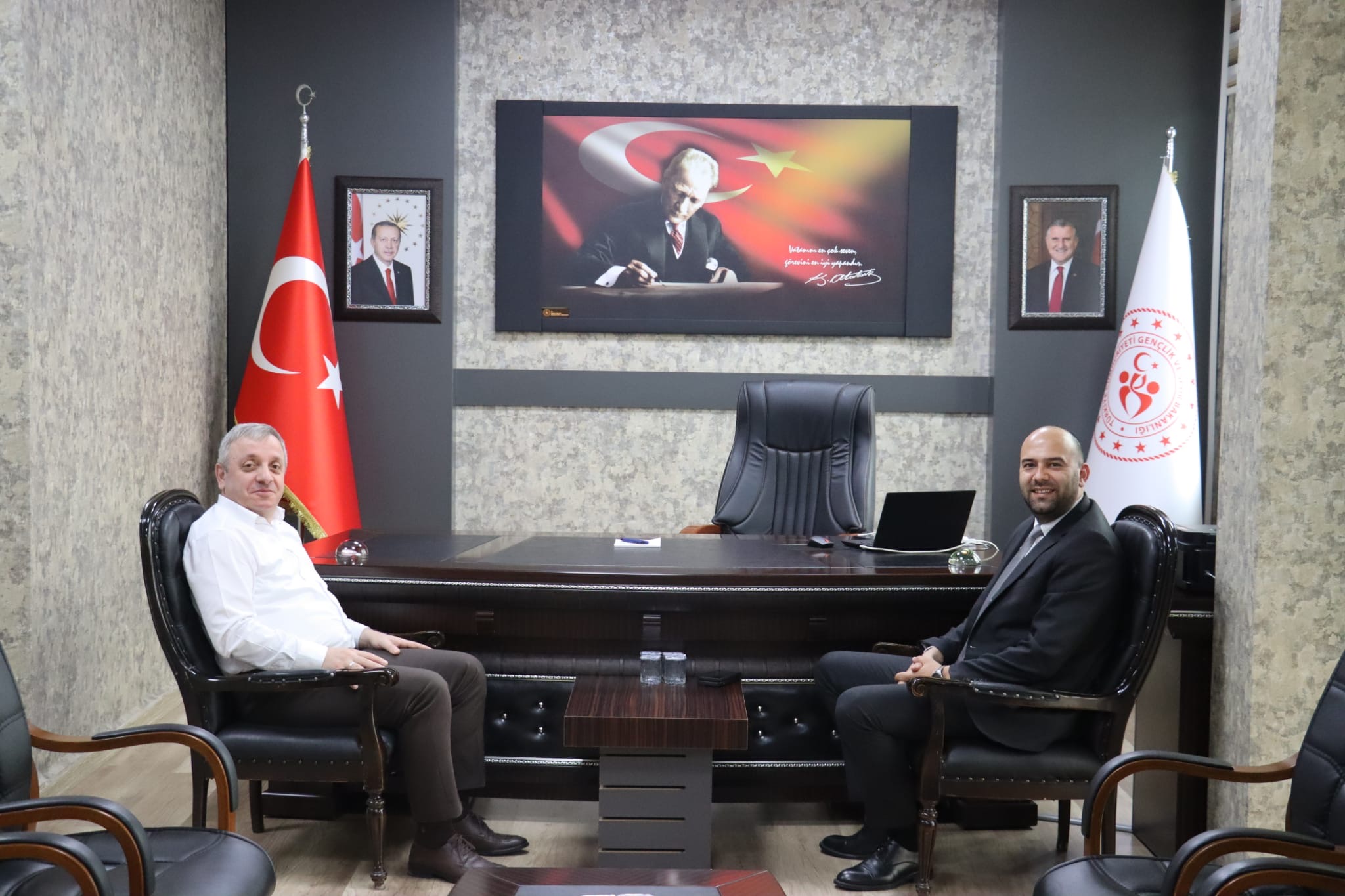 Başkanımız Apaydın’dan Denizli Gençlik ve Spor İl Müdürü Erdoğan’a Ziyaret