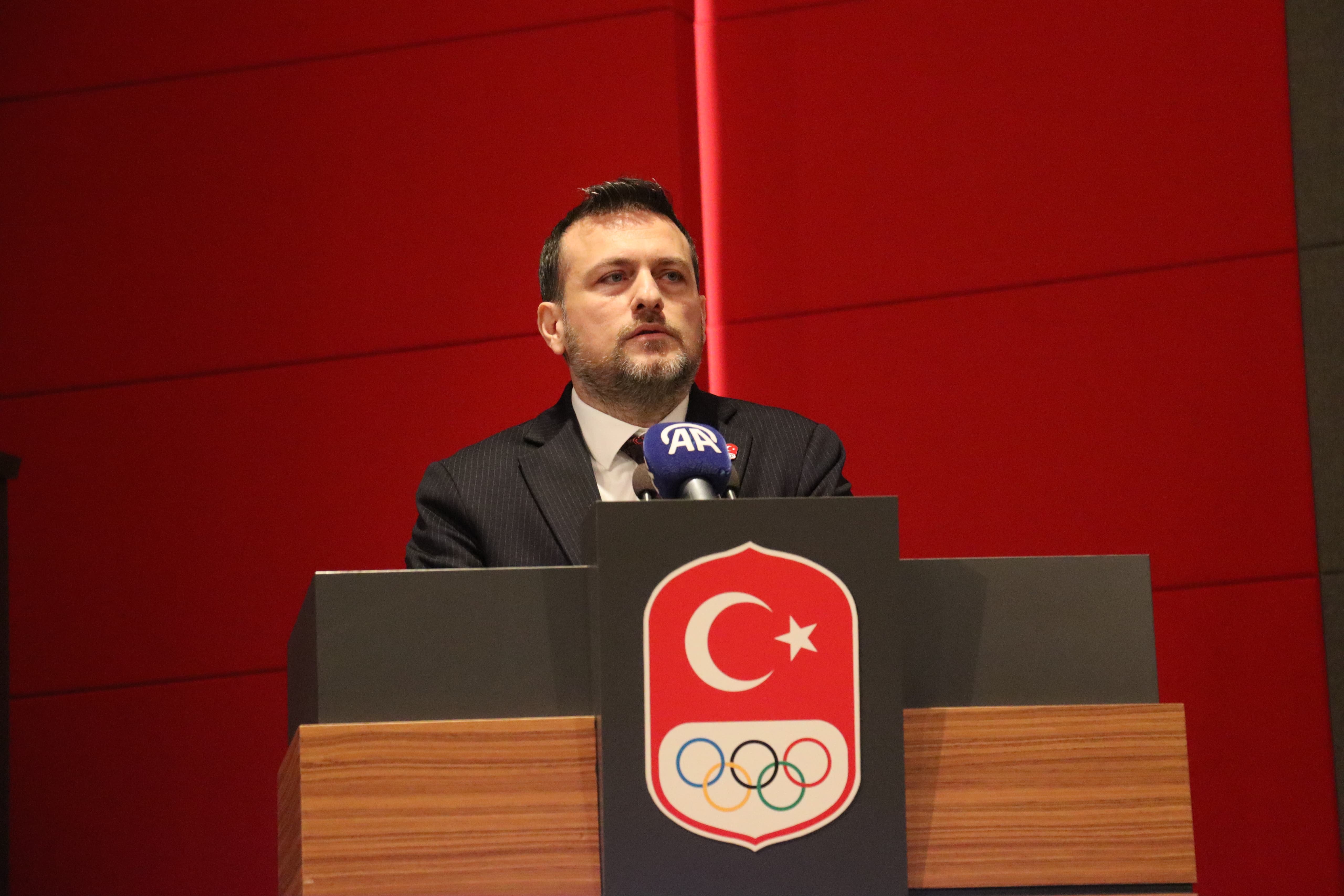 TMOK Başkanlığına Seçilen Prof. Dr. Veli Ozan Çakır’ı Tebrik Ederiz