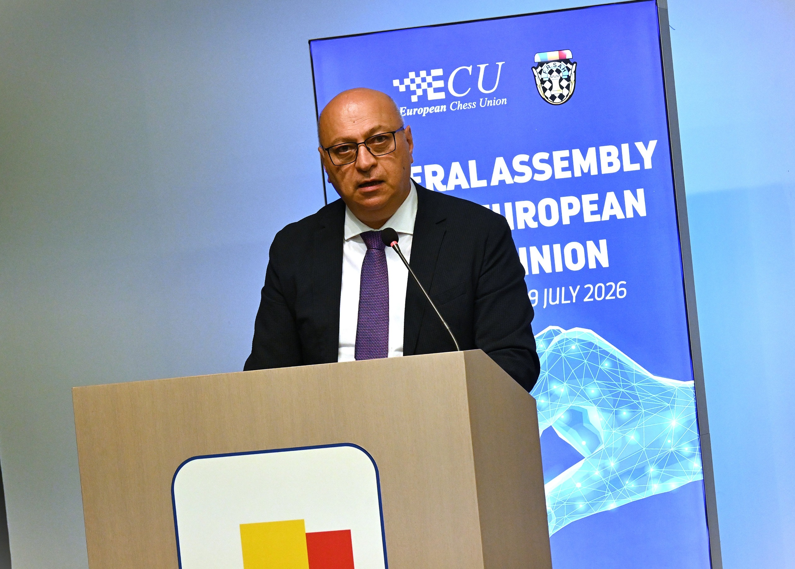 Zurab Azmaiparashvili Yeniden ECU Başkanı Seçildi