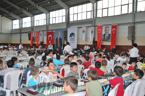Çubuk' ta Satranç Yarışması ve Satranç Merkezi Açılışı