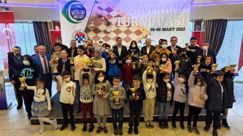 Ünye Yeşilay Haftası Satranç Turnuvası