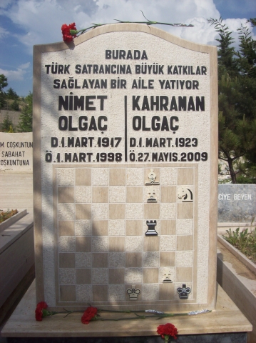 Türk Satrancının Duayeni Anıldı